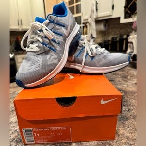 Like new Nike Air Max Dynasty